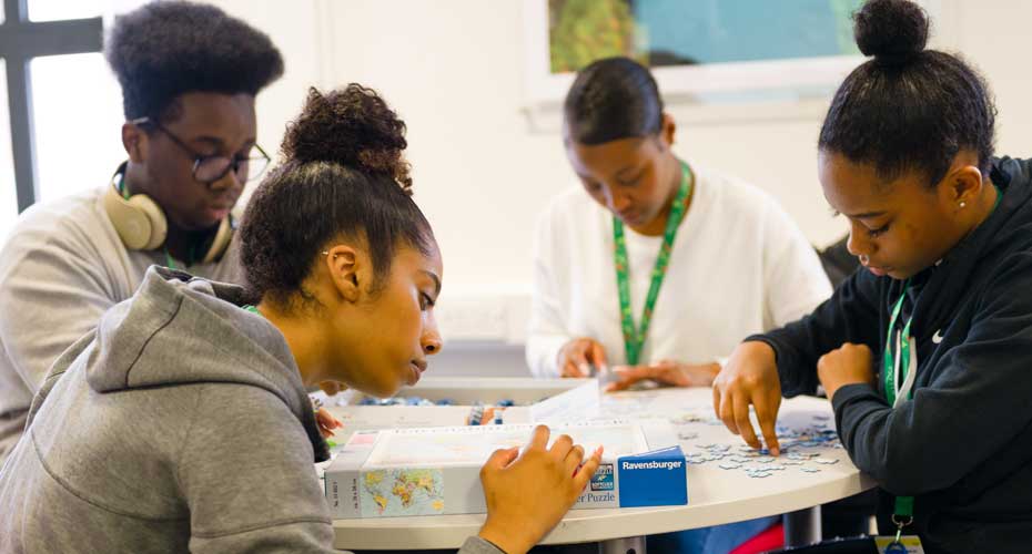 Students complete jigsaw